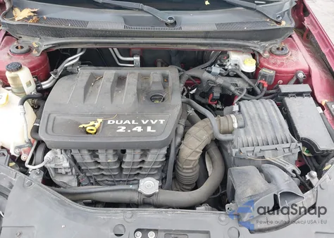 2013 Chrysler 200 Touring из США, поврежденный, VIN 1C3CCBBB0DN688934